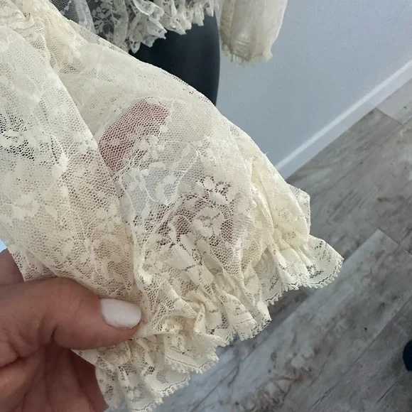 Vintage Stan Herman Babydoll style Sheer Lace Tie-Front Blouse - Cream - Picture 4 of 14